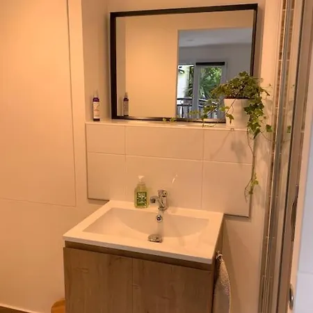 Studio Sous La Glycine فوليه إن فيلين